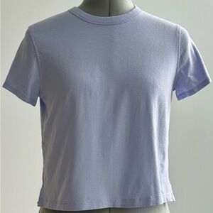 lululemon Lilac Cropped Short Sleeve Tee | Size 4/6 | 17.5” Pit | 18.5” Length